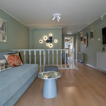 The Stylish Townhouse - Center Appartement