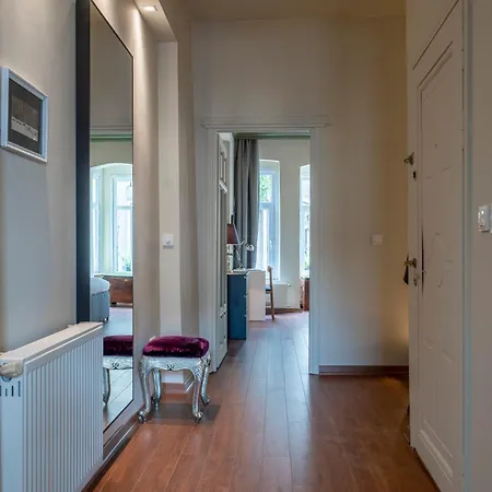 شقة The Stylish Townhouse - Center